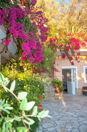 Apartamento, 1 quarto, para fumantes, sacada | Área para churrasco/piquenique