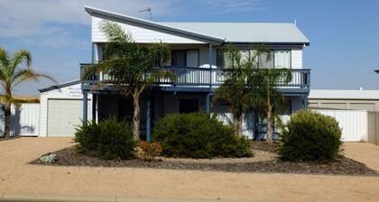 IDEAL FOR FAMILY GATHERINGS! - The Harbour View