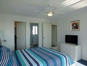 5 bedrooms, iron/ironing board, travel crib, free WiFi