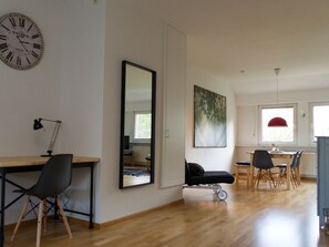 Interior - Apartment No. 3 in the Main House – spacious, with stunning garden views (Havixbeck)