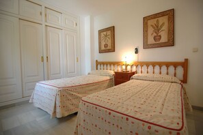 3 chambres, fer et planche Ă repasser, Wi-Fi gratuit, draps fournis