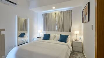 4 Schlafzimmer, Zimmersafe, Bügeleisen/Bügelbrett, Reisekinderbett