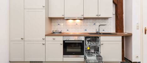 Fridge, oven, dishwasher, highchair