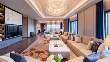 1 bedroom, premium bedding, down comforters, minibar