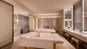 Couples treatment room(s), hot tub, body treatments, hydrotherapy