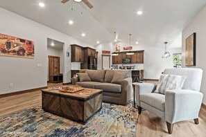 Televisión y chimenea 