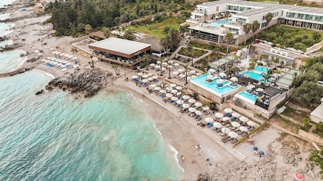 Exterior. Empire Beach Resort