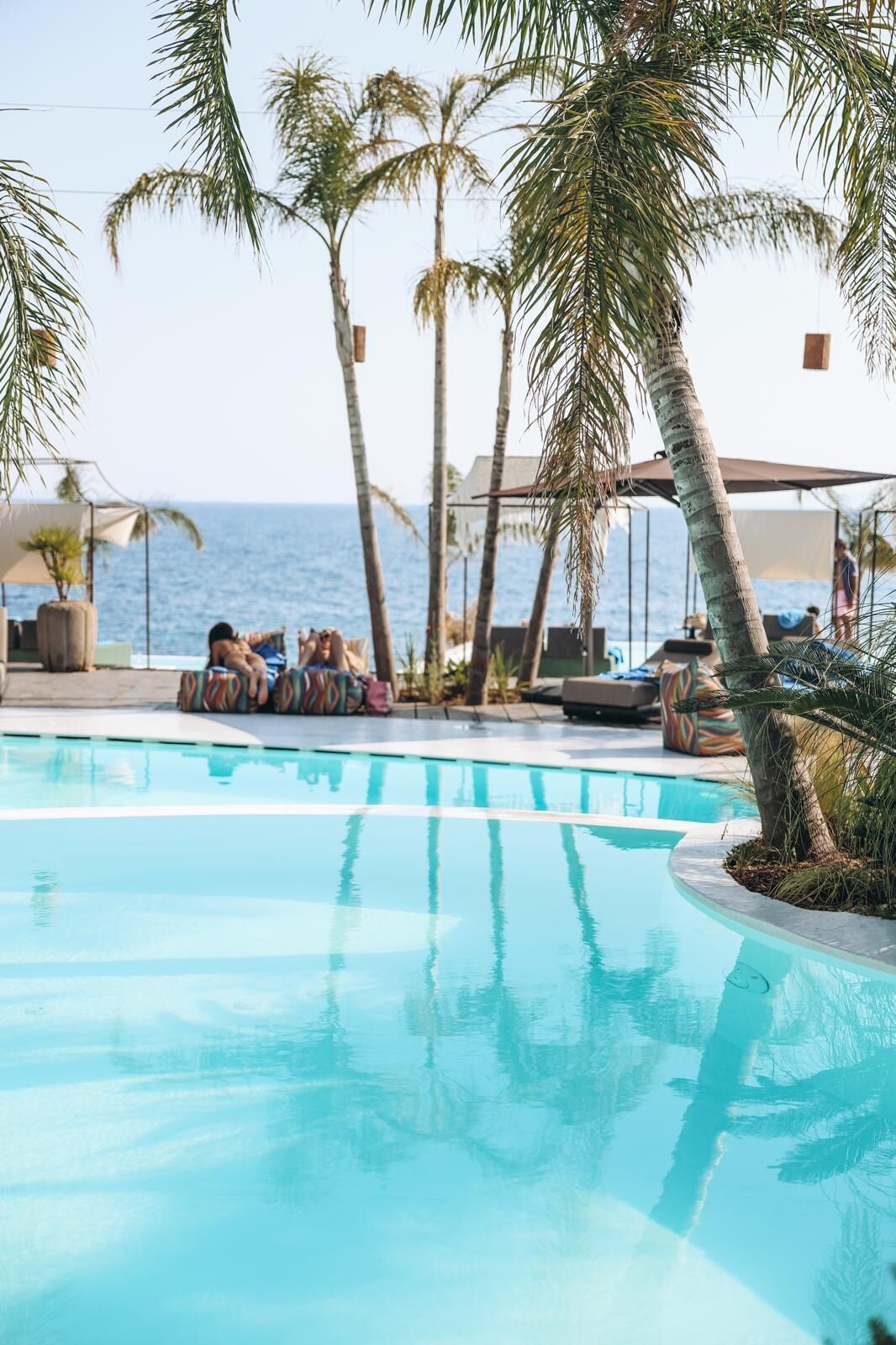 Kolam renang outdoor