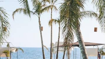 Kolam renang outdoor