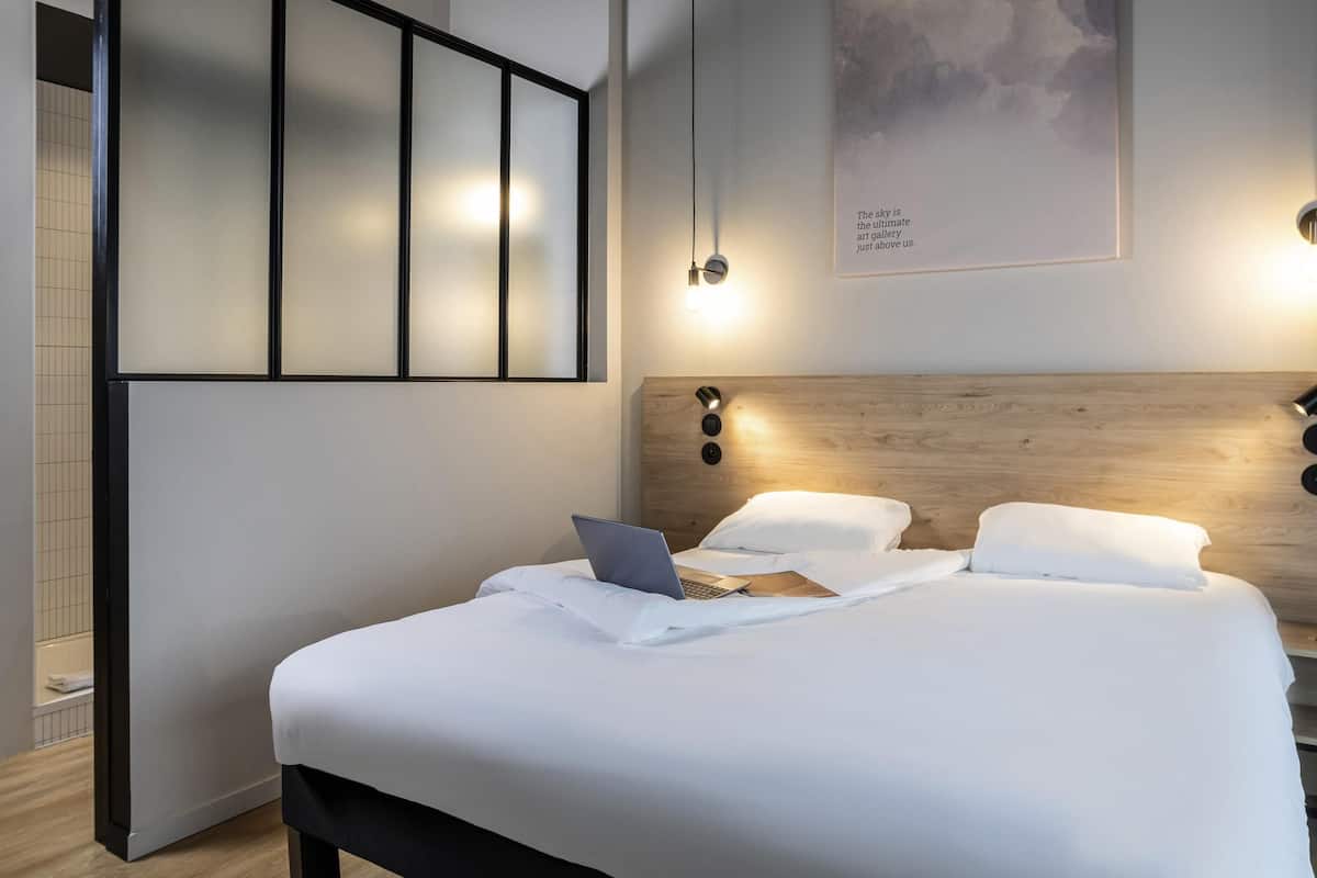 Comfort Room, 1 Double Bed, Balcony
