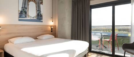 In-room safe, desk, soundproofing, iron/ironing board