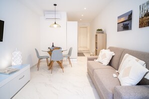 TV - City View Apartment in Monopoli (Monopoli)