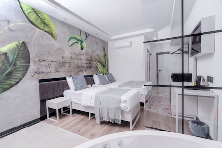 Egyptian cotton sheets, premium bedding, down comforters. Melanj Airport Hotel