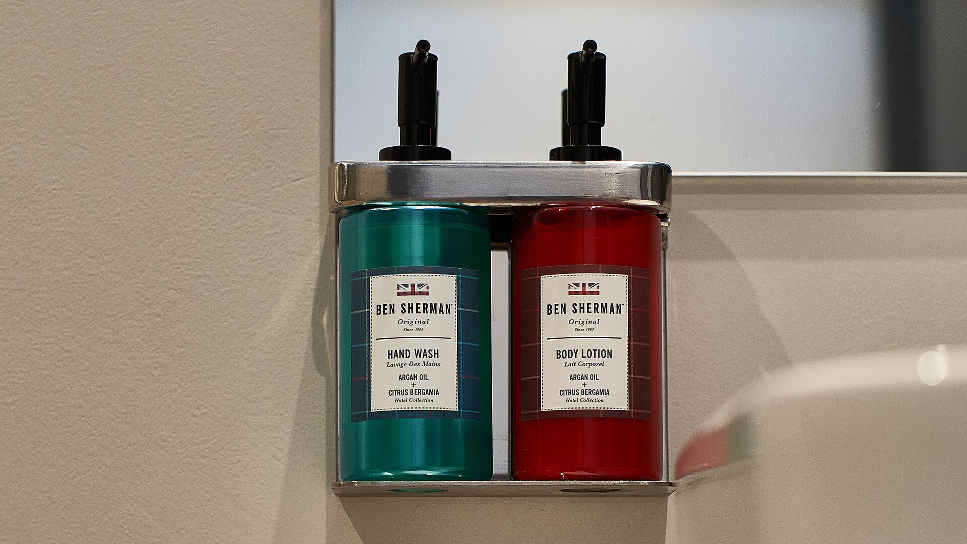 deluxe double room | 1 bedroom, minibar, in-room safe, desk