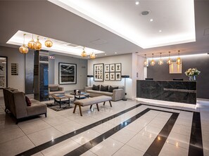 Reception - Catalyst Apartment Hotel by NEWMARK (Sandton)