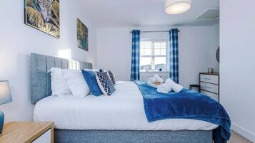 4 Schlafzimmer, Bügeleisen/Bügelbrett, WLAN, Bettwäsche