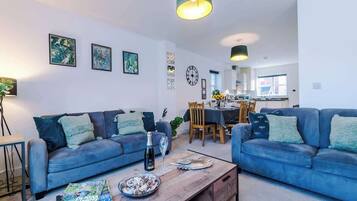 TV, Netflix, streaming services, offices