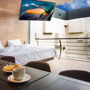 Free daily continental breakfast - Tout Motel (Campinas)