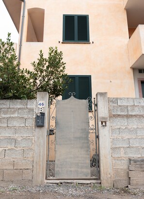 تفاصيل الفندق من الخارج