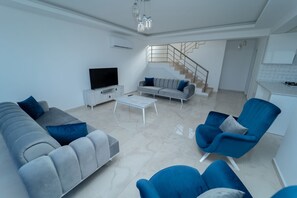 Luxury Villa | 3 bedrooms, individually decorated, iron/ironing board, free WiFi - Zirve Villa with Private Pool Triplex (Fethiye)