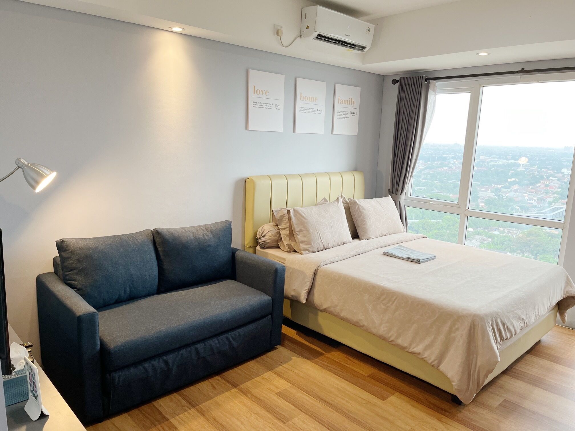 Suite Studio Familiale | Décoration personnalisée, ameublement personnalisé, bureau