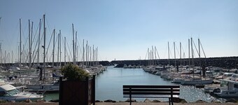 Petite maison trÚs agréable proche de la nature et de toutes commodités.