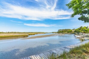 Beach nearby, beach towels