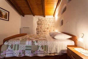 3 室のベッドルーム、WiFi、ベッドシーツ