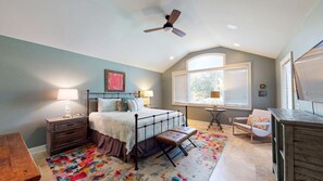 4 bedrooms, iron/ironing board, internet, bed sheets - Nicely Appointed Home with Lagoon Views! (Hilton Head)