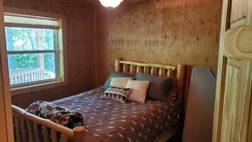 2 bedrooms, bed sheets