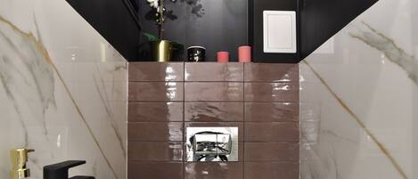 Apartment | Bathroom