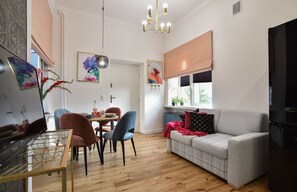 Apartamento | Sala de estar | TV de tela plana