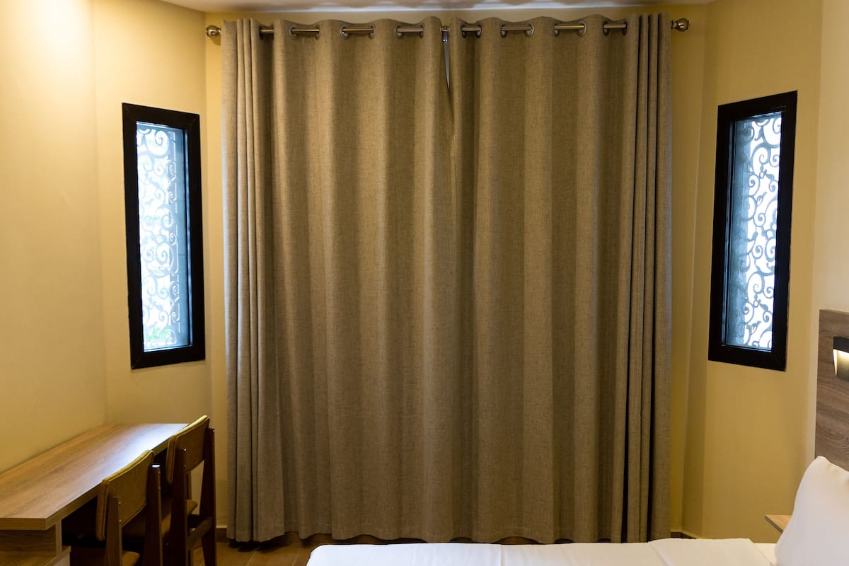 Phòng Suite dành cho gia đình | Bộ đồ giường kháng dị ứng, nệm cao su hoạt tính (memory foam), minibar 