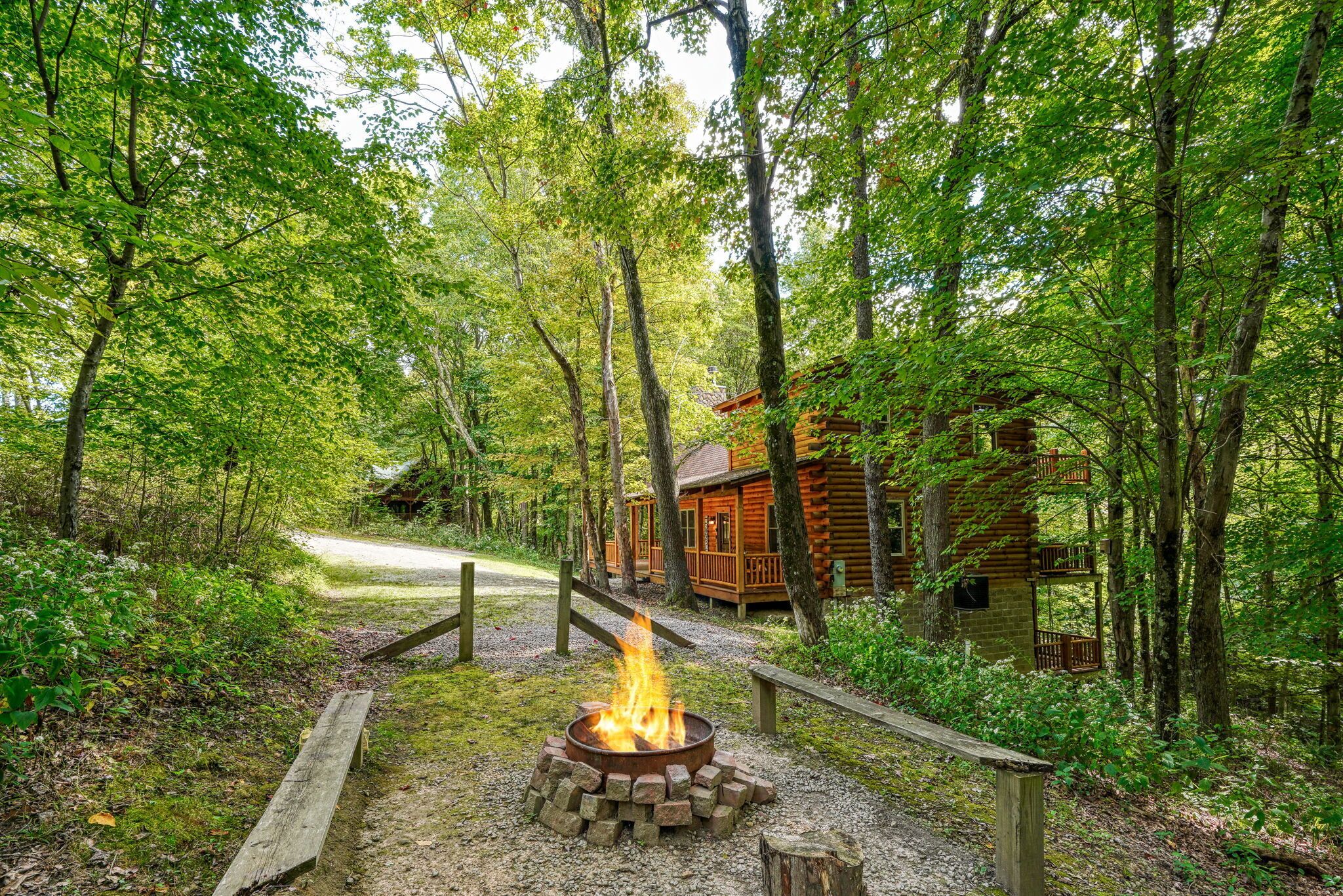 المنطقة المحيطة بالمنشأة