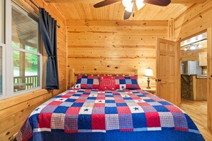 5 bedrooms, WiFi (free), bed sheets