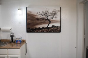 Interior - National parks and nice place to relax (Tulare)
