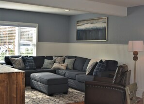 Smart TV - Lake Point Inn (Northport)