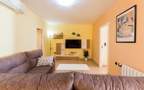 Smart TV, fireplace, ping pong - 5 minutes from the beach! Ideal house for families, with private pool. (La Xara)