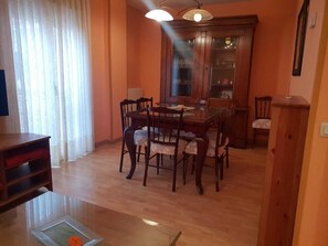 Dining - Central apartment with terrace (Arévalo)