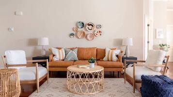 TV, fireplace, offices