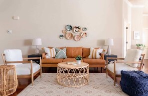 Fernseher, Kamin, Arbeitsbereiche