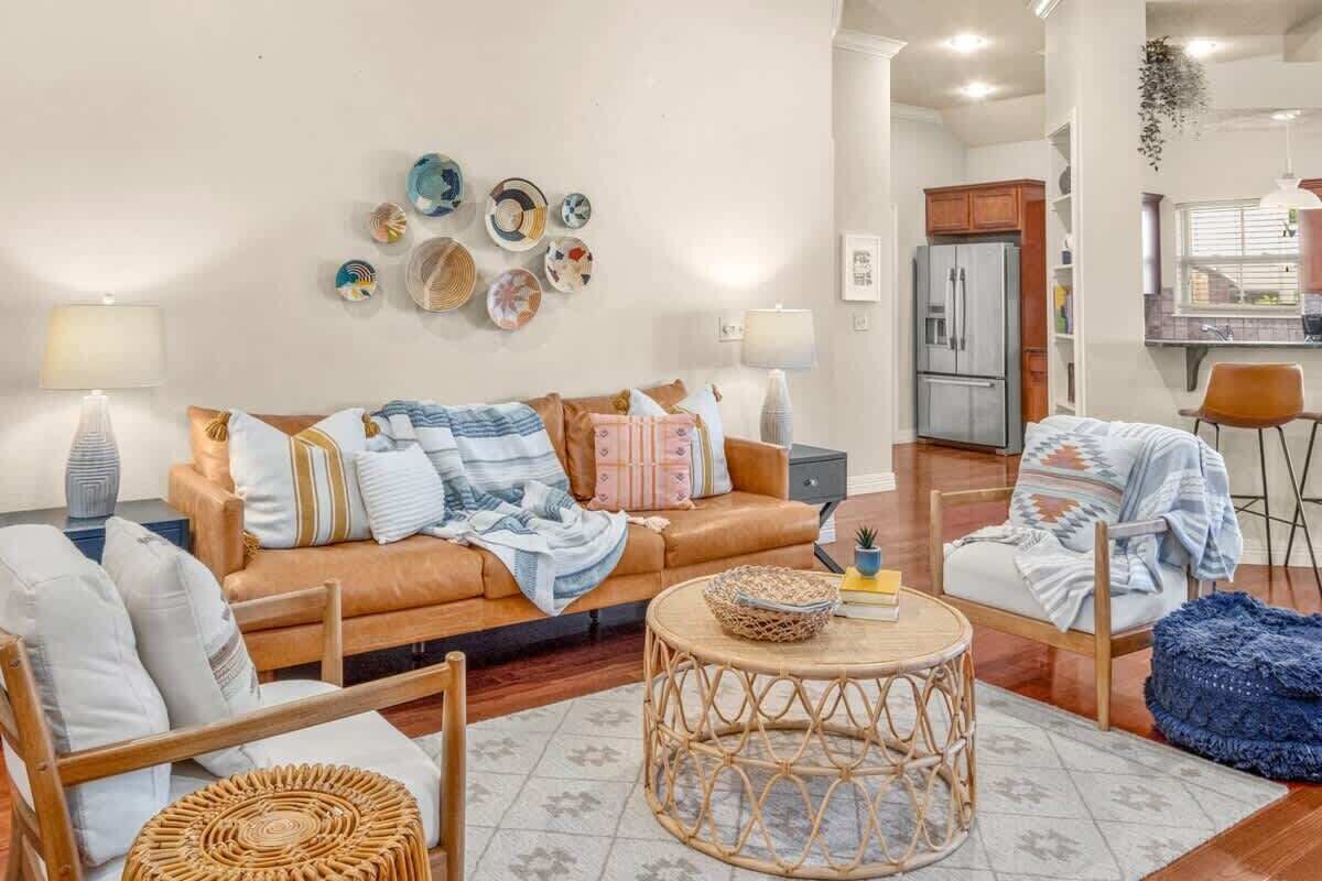 Fernseher, Kamin, Arbeitsbereiche