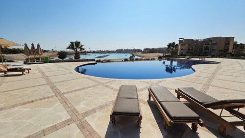 El Gouna -WS Available Ground floor 3 bedrooms Plus A Nani room