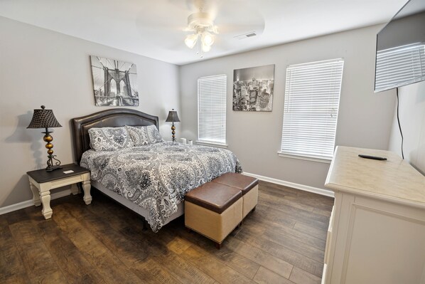 3 chambres, fer et planche à repasser, accès au Wi-Fi (inclus)