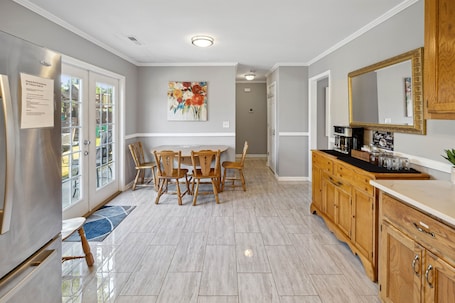 Dining. Rocky 4, Newer 3 BR, Pool, Hot Tub, Fence, Tennis