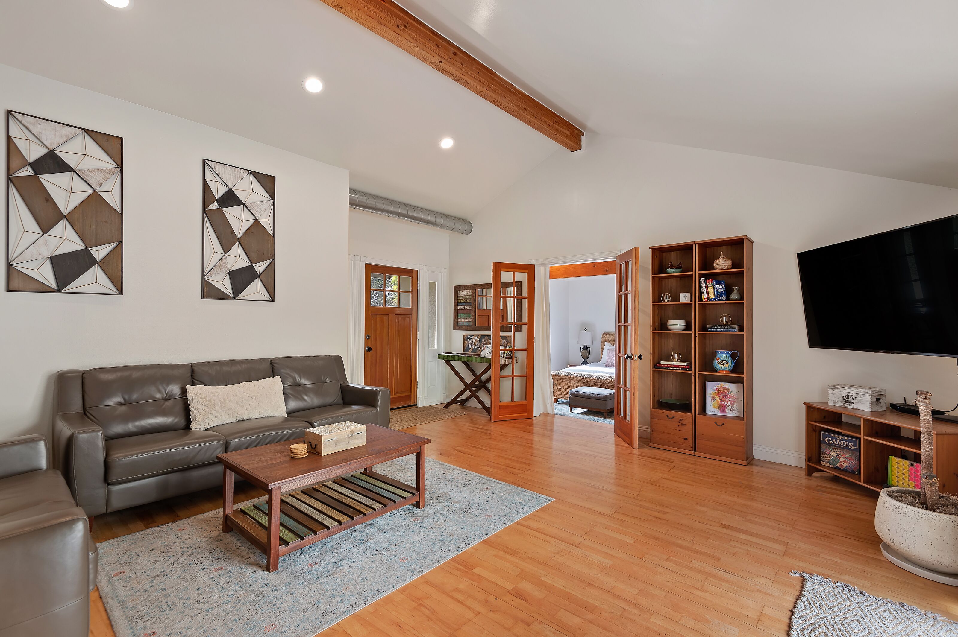 Smart TV, fireplace, video games, DVD player