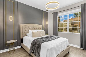 6 Schlafzimmer, Reisekinderbett, WLAN, Bettwäsche