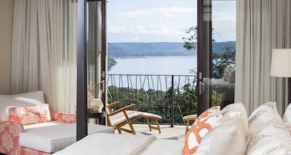 3.5 Million Dollar 3bd Condo Offering A Five Star Experience & Accommodations