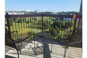 Property grounds - One Bedroom Suite (949 sq ft) on top of foothill of Ozarks near center of strip (Branson)