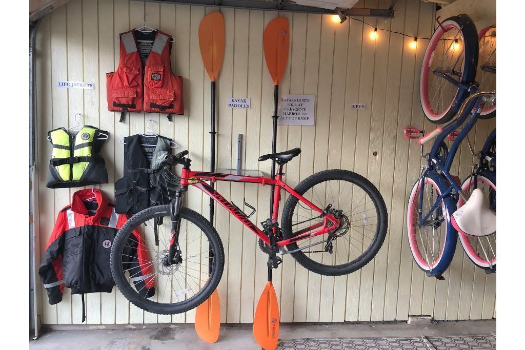 The Stowaway - free car, bikes, kayaks